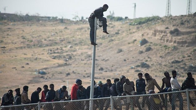 Marruecos está levantando un muro en la frontera con Melilla