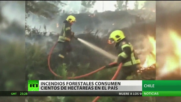 Incendios forestales consumen cientos de hectáreas en Chile - RT