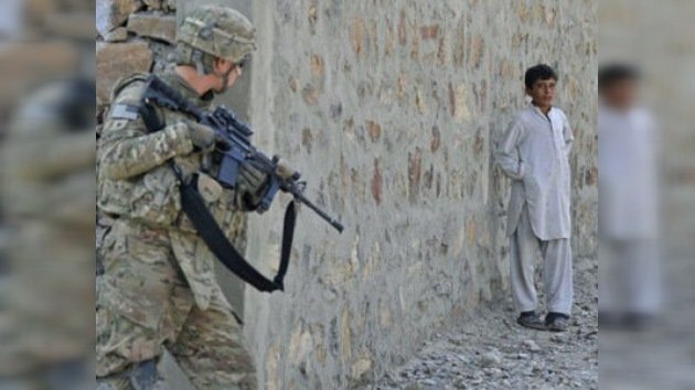 Los militares estadounidenses permanecerán en Afganistán más de lo previsto