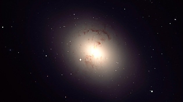 Una galaxia 'pacífica' resulta ser una "asesina en serie"