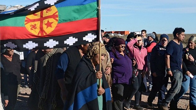 La ira de los mapuches 'se enciende' en Argentina: bloquean un yacimiento de la YPF
