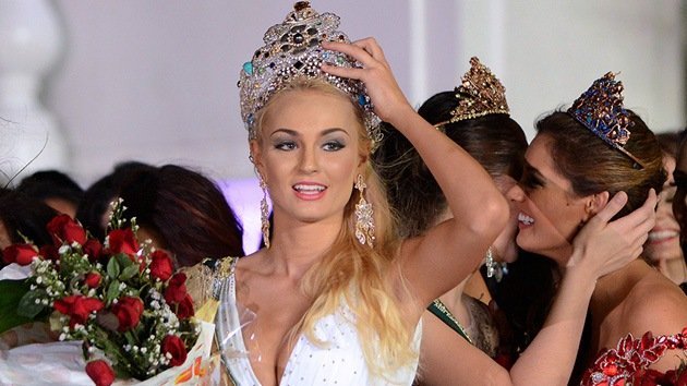 Fotos: La checa Teresa Fajksova se corona Miss Tierra 2012