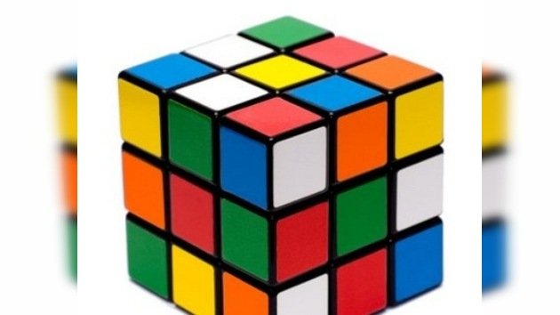 Robot de Lego resuelve el cubo Rubik en 12 segundos 