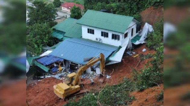 Deslizamiento de tierra en Malasia sepulta un orfanato, dejando 24 víctimas mortales