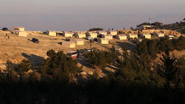 La Policía israelí ordena evacuar el campamento de protesta palestino