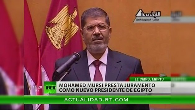 El islamista Mursi presta juramento como nuevo presidente de Egipto