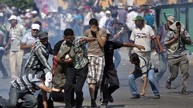 Egipto: Nuevos enfrentamientos en El Cairo dejan 42 muertos y cerca de 500 heridos