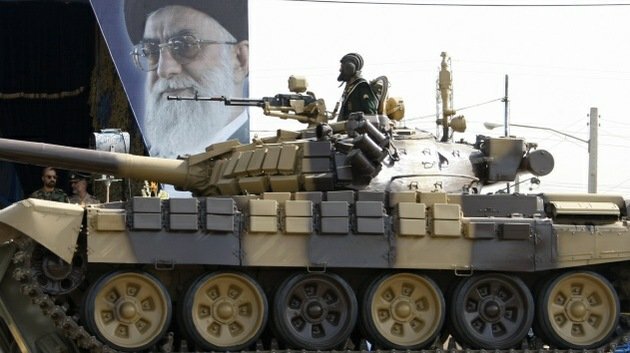Irán muestra su poderío militar de producción propia en el Día del Ejército