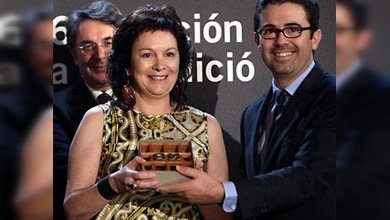 “Lo que esconde tu nombre” gana el Premio Nadal
