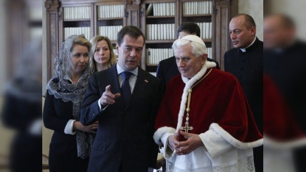 Dmitri Medvédev se reunió con Benedicto XVI