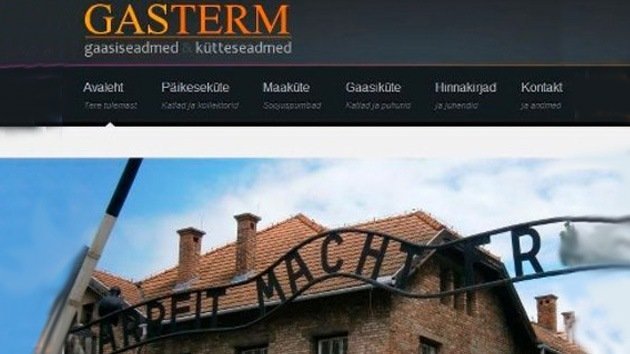 Una empresa de Estonia hace publicidad con fotos de Auschwitz