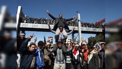 El líder interino de Yemen llama a los manifestantes a establecer una tregua