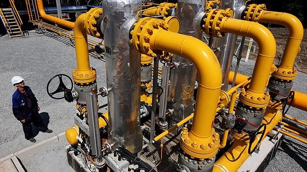 Rusia acuerda con China un adelanto de 25.000 millones de dólares por el gas