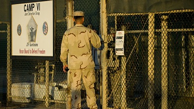 EE.UU. envía a 6 presos de Guantánamo a Uruguay
