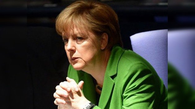 Angela Merkel reitera que Alemania apoyará a Grecia para superar la crisis