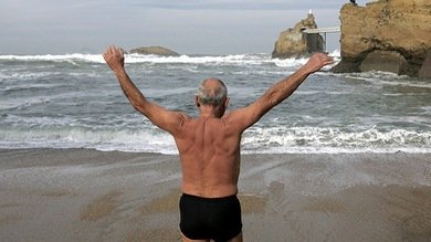 Seis secretos de la isla donde la gente se olvida de morir
