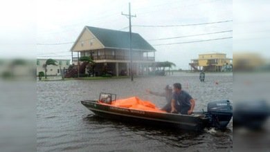El sur de EE. UU., en alerta por la tormenta tropical Lee