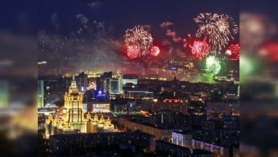 65 salvas para el 65 aniversario de la Victoria