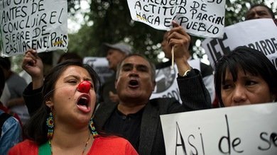 Más de la mitad de los hispanos en EE.UU. afirma no ser ni demócrata ni republicano