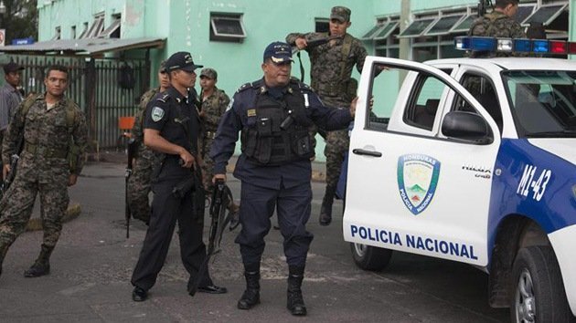 600 hondureños intentan quemar vivo a un supuesto violador que ya estaba detenido