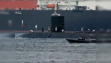 La llegada de un submarino británico a las Malvinas 'planea' sobre la visita de Guillermo
