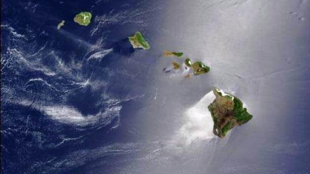 Alerta científica: Un gigantesco tsunami con olas de 300 metros podría azotar Hawái
