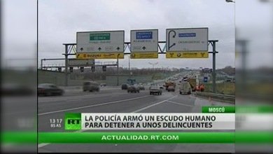 Policías de tráfico rusos usaron coches de civiles como escudo