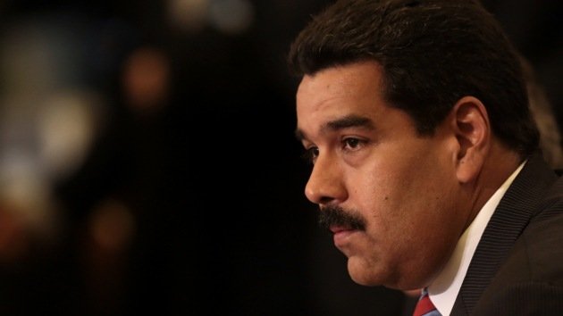 Maduro tachó de locura la propuesta de "la derecha fascista" sobre nueva Constituyente