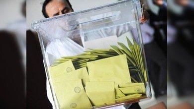 El partido de Erdogan gana las elecciones en Turquía pero no podrá cambiar la Constitución