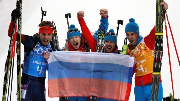 Medalla de oro para Rusia en biatlón