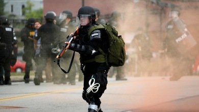 Un futuro policía de EE.UU. aboga por las cámaras de gas