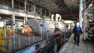 Rusia e Irán perfilan un contrato millonario de proyectos de electricidad