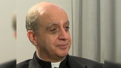 Un funcionario del Vaticano sufre presión por apoyar un caso de aborto