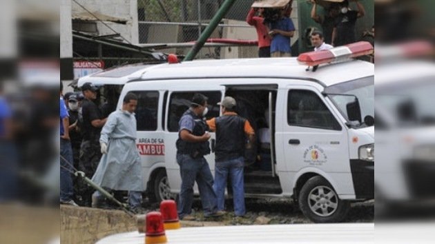Mineros ecuatorianos: tres muertos y rescate suspendido