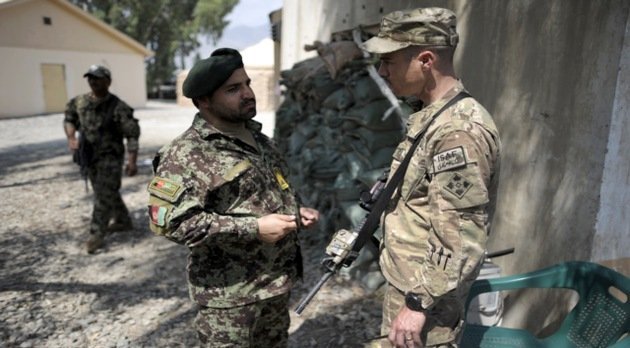 El Talibán: Tenemos infiltrados en las fuerzas de seguridad de Afganistán