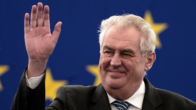 El presidente checo pide aceptar la reunificación de Crimea con Rusia