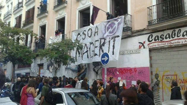 El 15-M vuelve a casa: los indignados ocupan la sede en Madrid de la que fueron expulsados