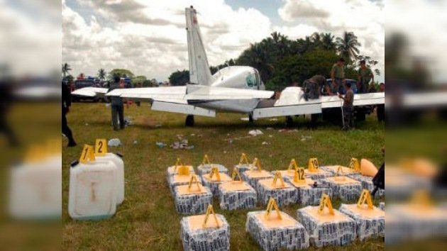 Descubren en Colombia una fábrica de aviones para transportar droga