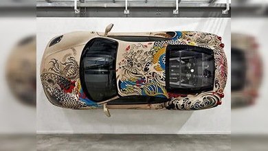 Tatuajes sobre ruedas, un Ferrari con mucho arte
