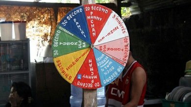 Rueda de la tortura: despiden a 10 policías filipinos por un juego cruel con detenidos