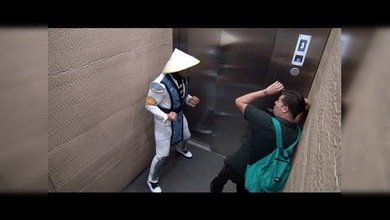 La broma en el ascensor de 'Mortal Kombat' vuelve con más fuerza que nunca