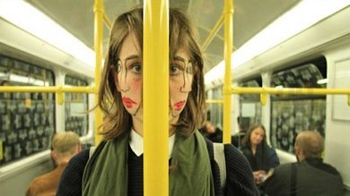 Arte dual: un día cualquiera en la vida de la mujer de doble cara