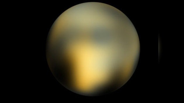 Hallan en Plutón rastros de la 'piedra basal' de la vida 