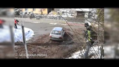 Un piloto de 'rally' muy afortunado