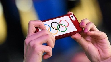 Una 'selfie' tomada sin querer por una mujer durante los JJ.OO. en Sochi se hace viral