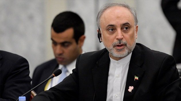 Ministro de Exteriores persa: "Es poco probable que Irán cierre Ormuz"