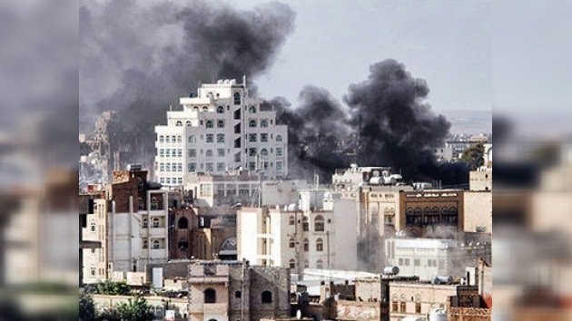 Los disturbios en la capital de Yemen se intensifican y dejan más de 100 muertos