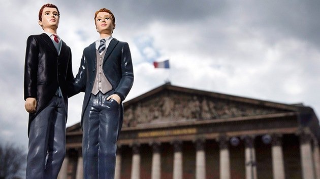 El Parlamento francés aprueba la ley de matrimonios homosexuales en última lectura
