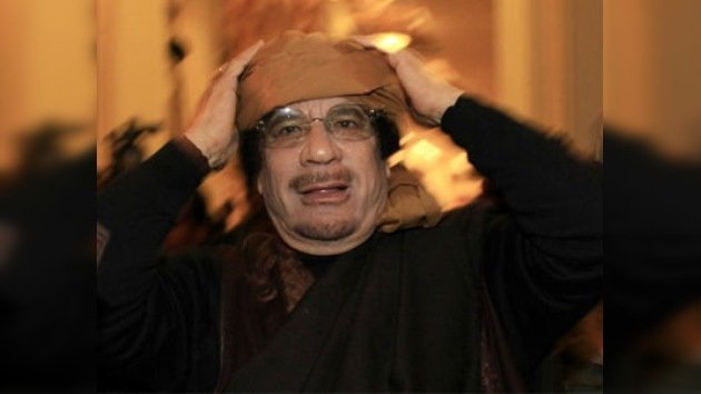 Gaddafi: "Los ataques de la OTAN no podrán alcanzarme"