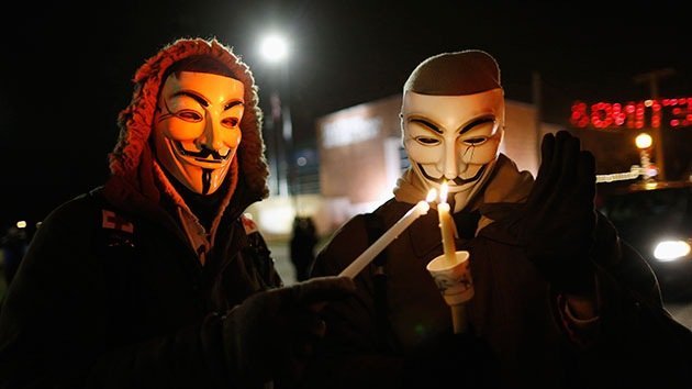 Ferguson: Anonymous publica datos personales de los líderes del Ku Klux Klan